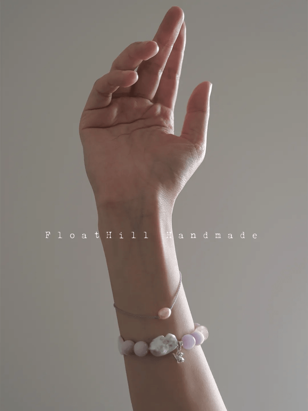 Purple Bellflower FH1208ZFL | Elastic Beaded Bracelet with Spodumene, Lemon Quartz & Mother-of-Pearl