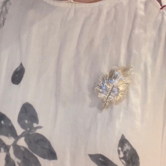 Retro Metal Woven Feather Brooch