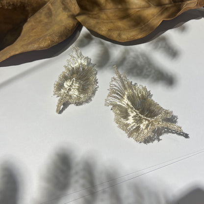 Retro Metal Woven Feather Brooch