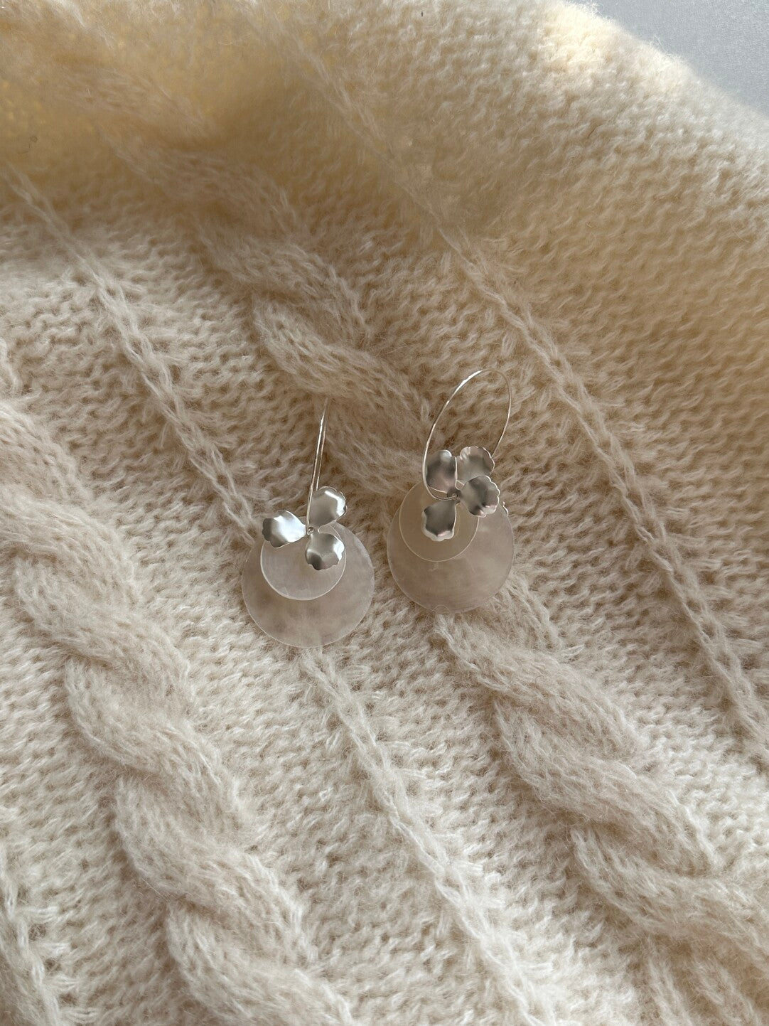 Silver Flower Mirror Shell Earrings,Lumivault.