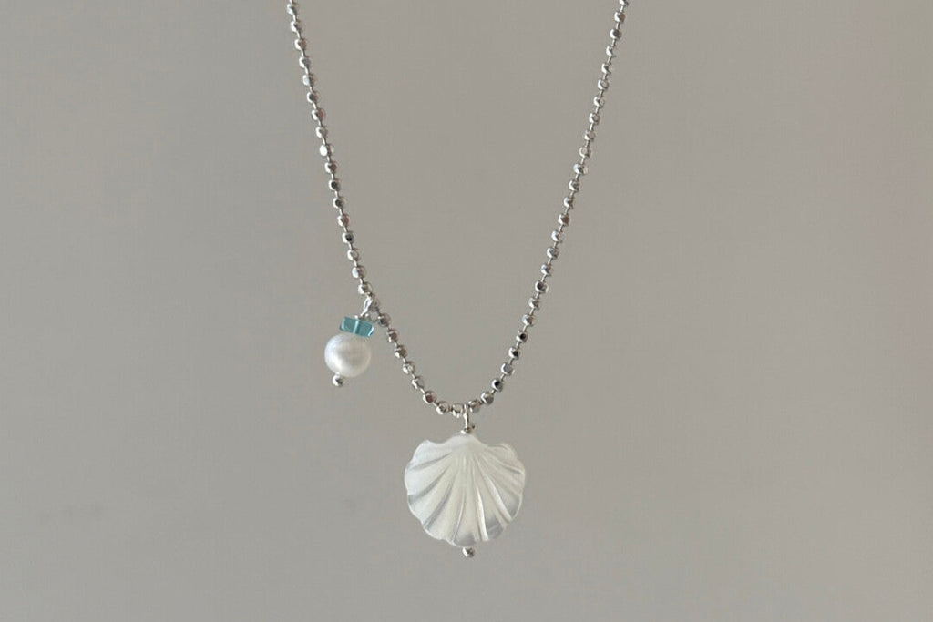 Sparkling Nacre Shell Silver Necklace,Lumivault.