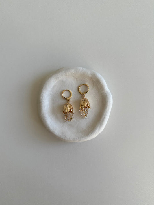 Tulip Tassel Earrings - Lumivault