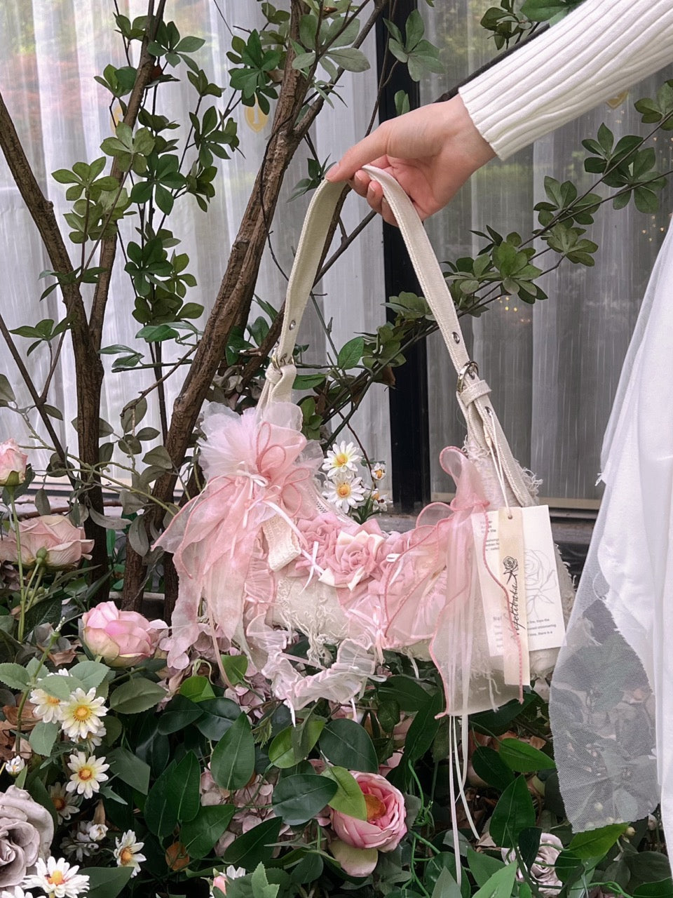 Vintage Lace Rose Baguette Bag - Lumivault