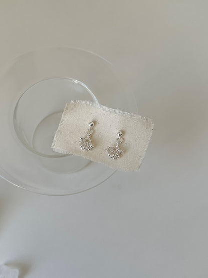 White Mist Flower Silver Earrings - Lumivault