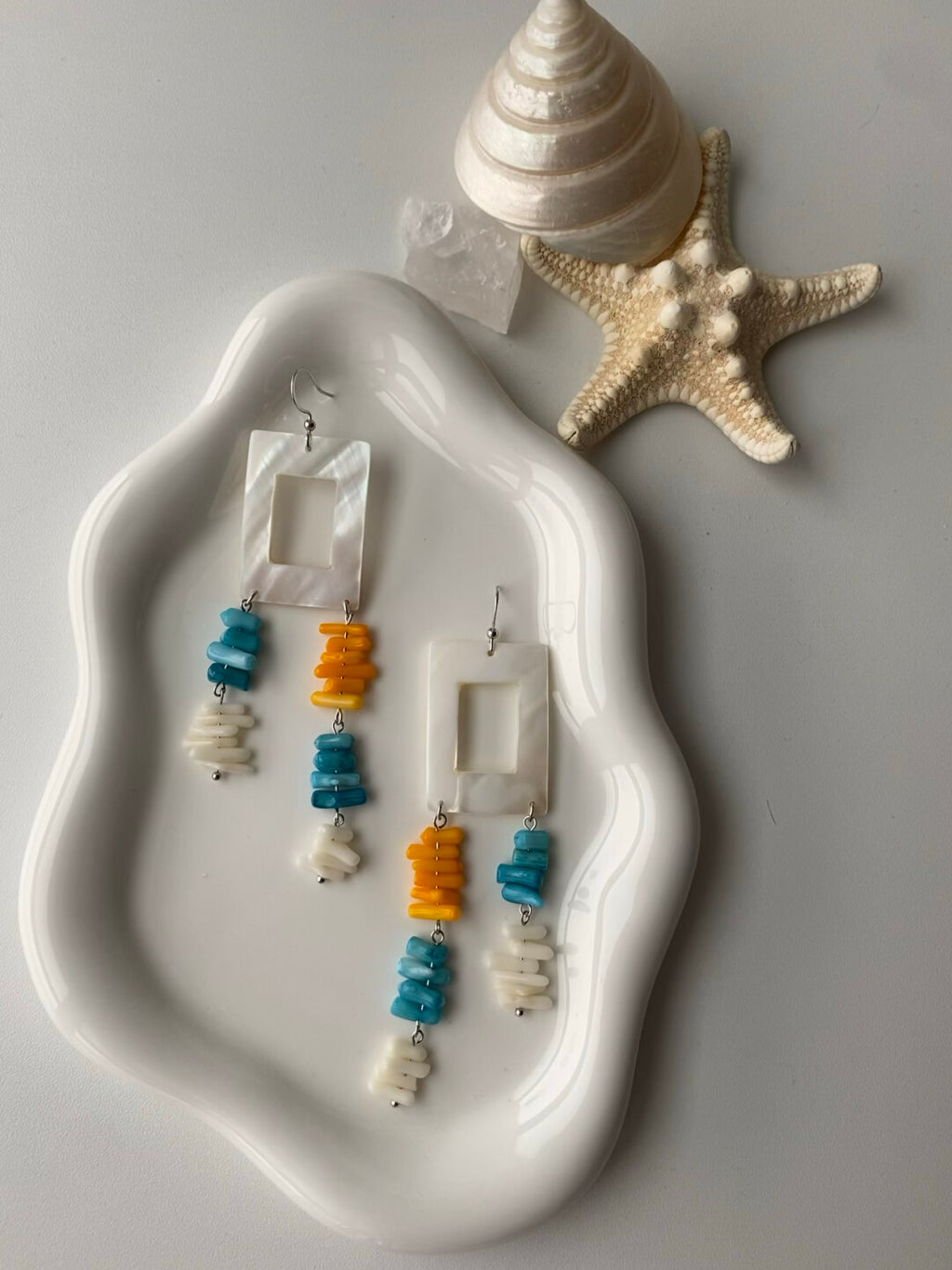 White Shell Tassel Asymmetrical Earrings,Lumivault.