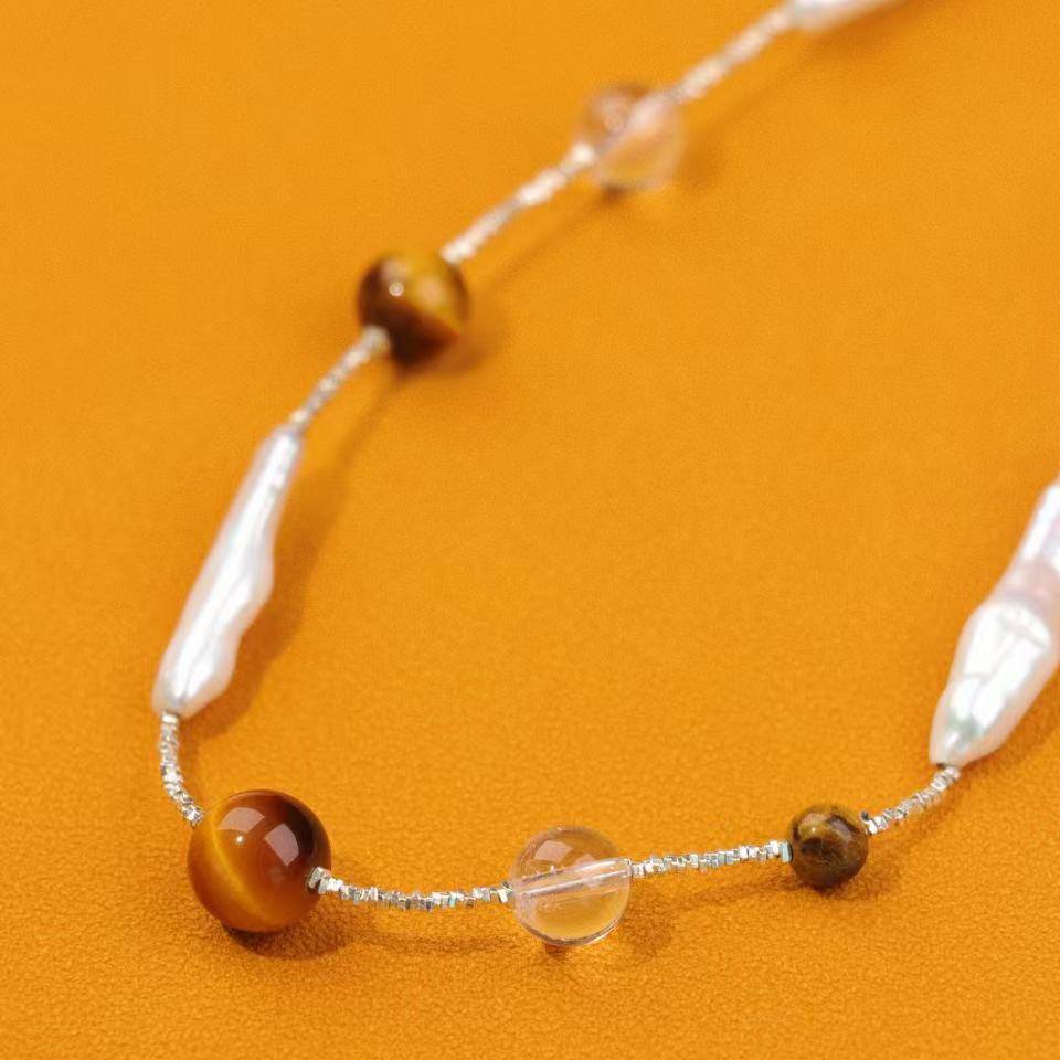 Floating Light Collarbone Chain,Lumivault.