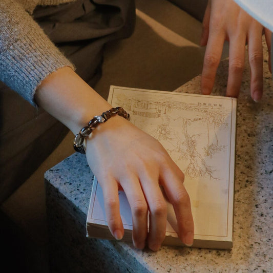 Mountain Bird Beaded Bracelet