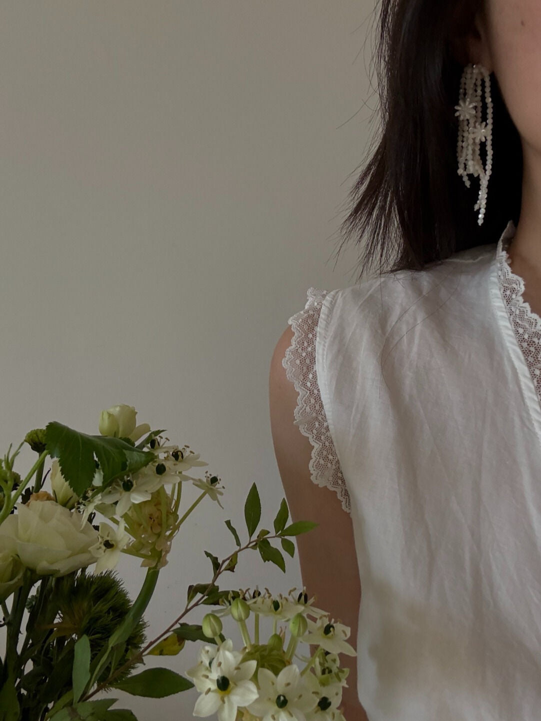Flower Room White Oyster Necklace Earrings,Lumivault.
