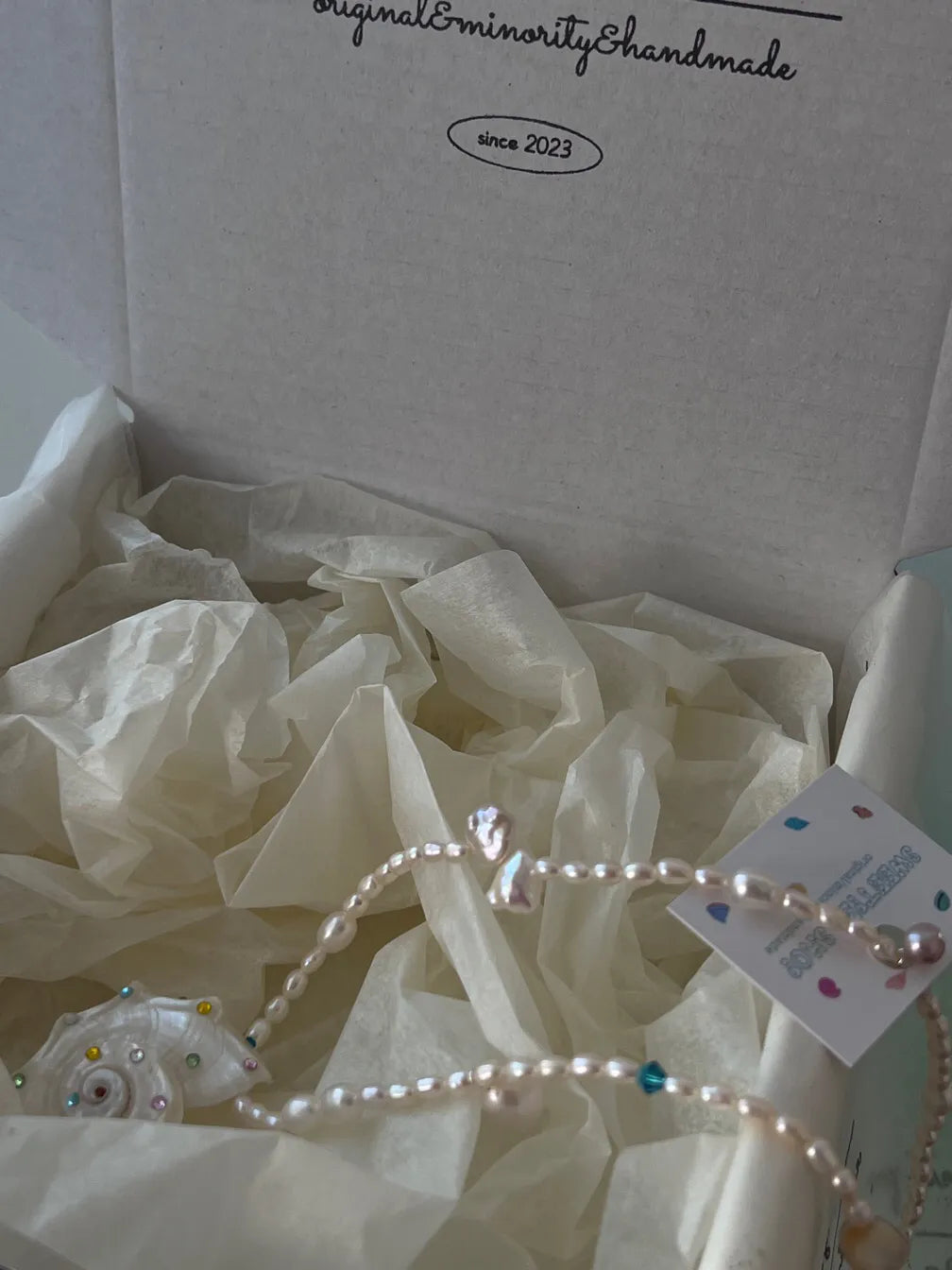 Handmade Conch Freshwater Pearl Beaded Necklace,Lumivault.
