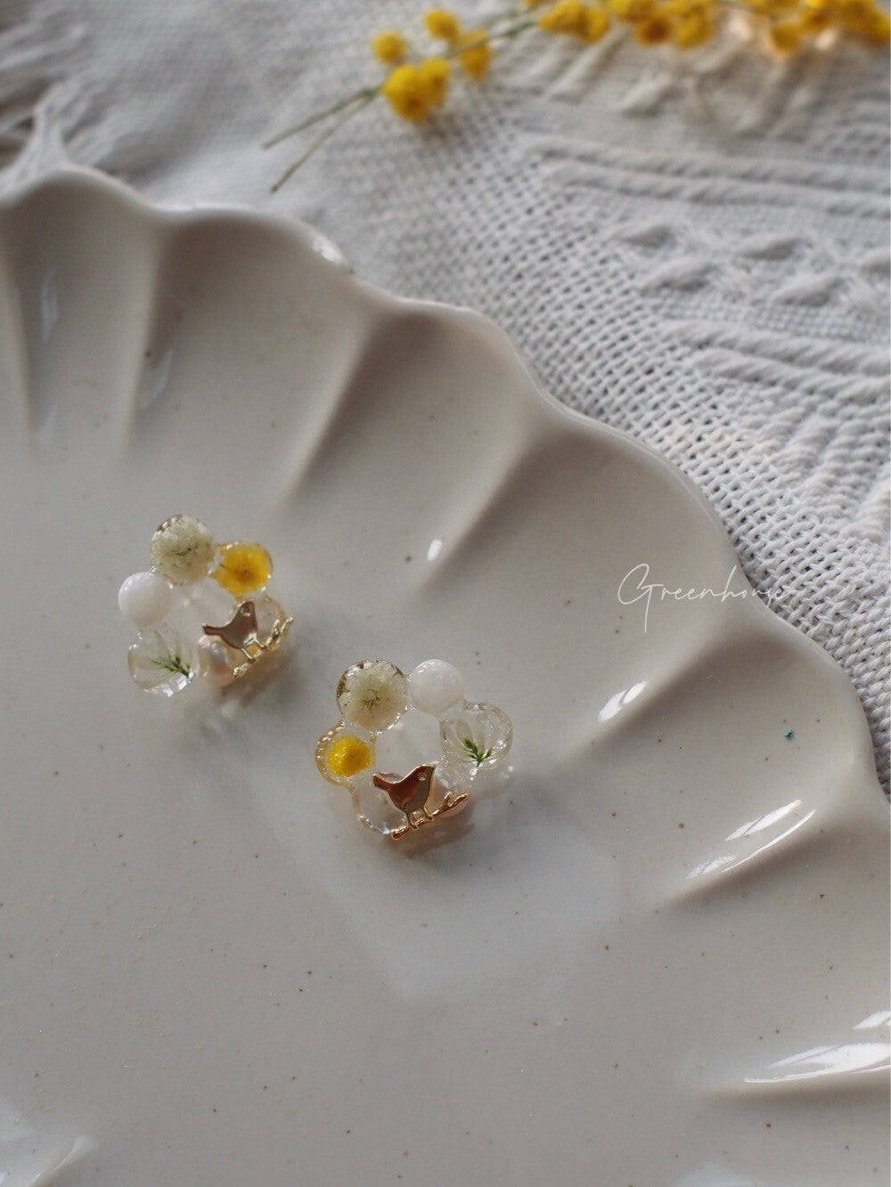 Blooming Circle Resin Earrings,Lumivault.