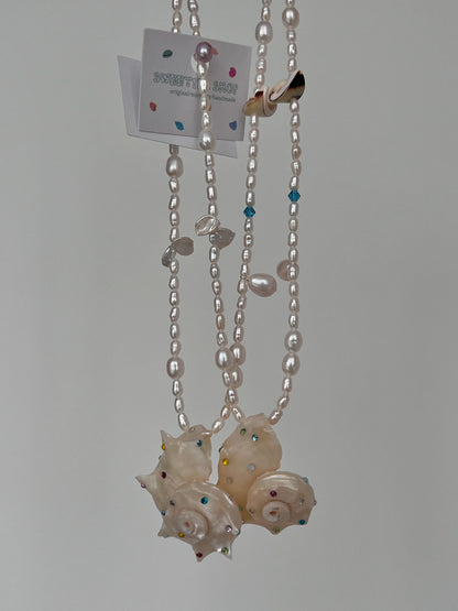 Handmade Conch Freshwater Pearl Beaded Necklace,Lumivault.