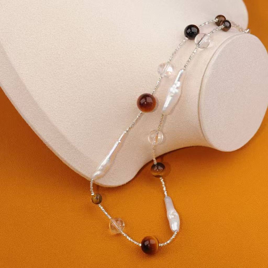 Floating Light Collarbone Chain,Lumivault.