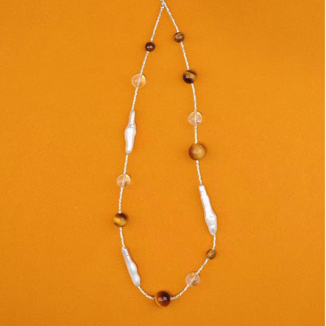 Floating Light Collarbone Chain,Lumivault.