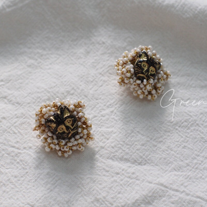 Beaded Cat Portrait Beaded Earrings,Lumivault.