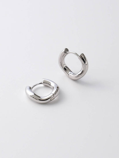 Simple Wave Silver Earrings - Lumivault