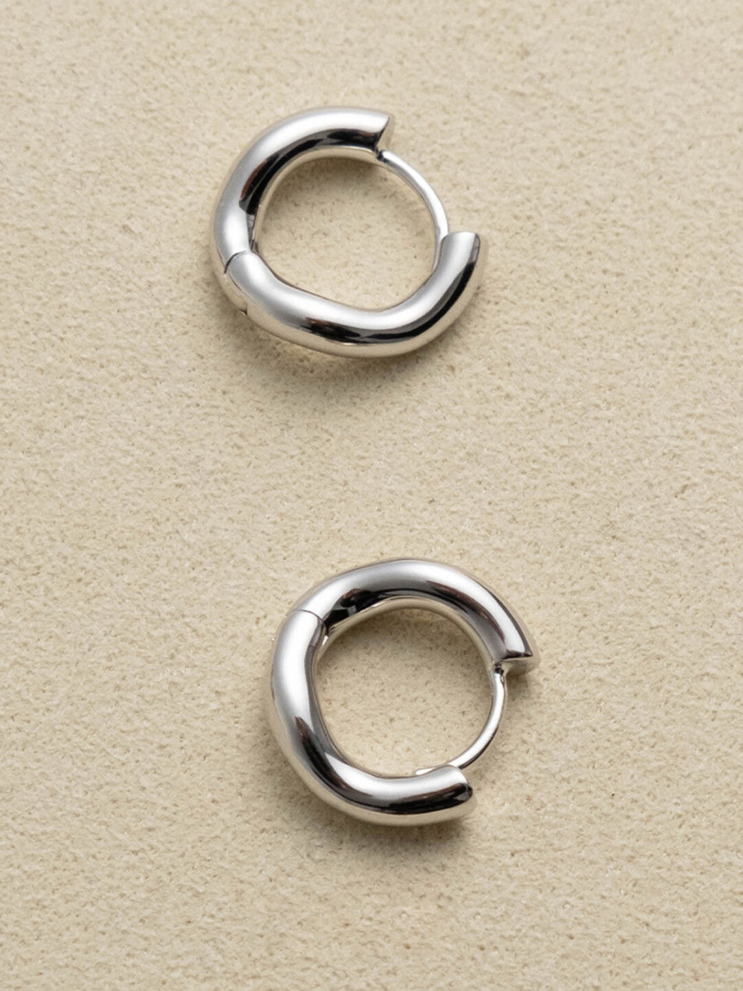 Simple Wave Silver Earrings,Lumivault.